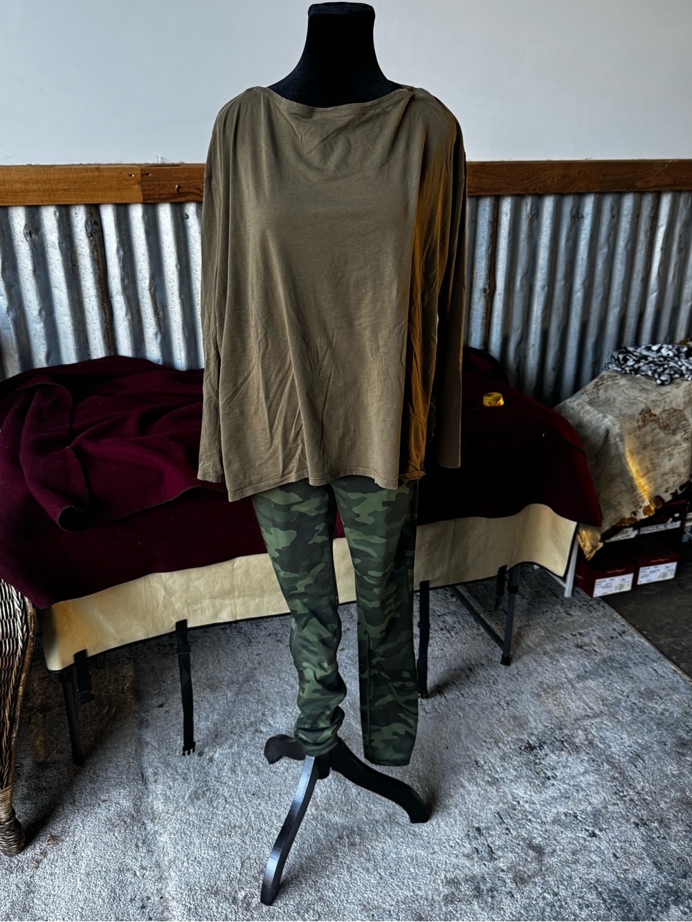 Banana Republic Camo Print High Waist Leggings - Picture 1 of 4